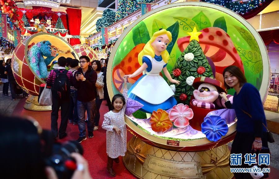 （晚报）（3）香港：圣诞气氛渐浓