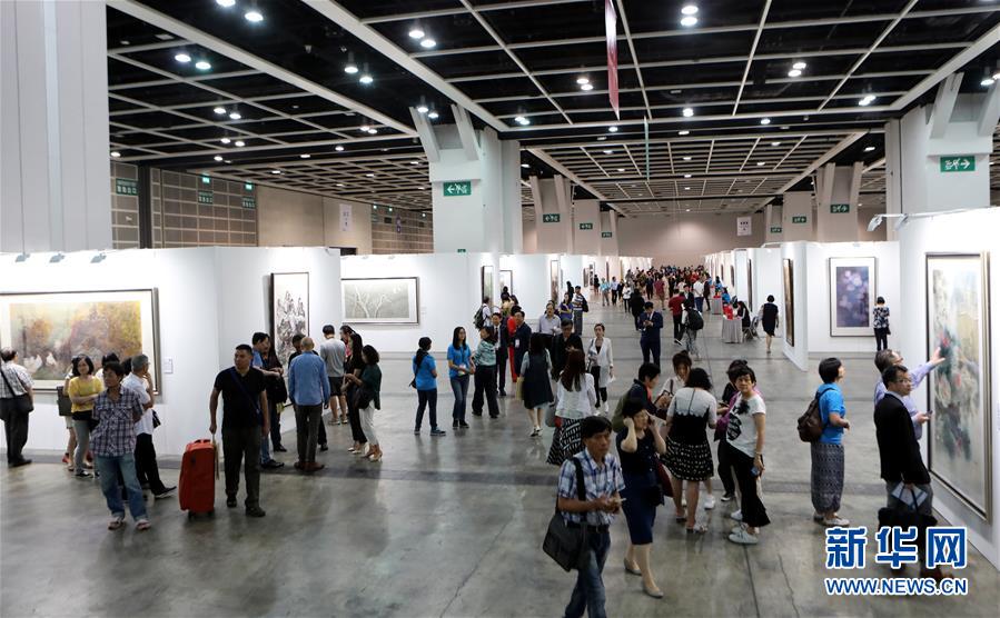 （文化）（1）“全球水墨画大展”在香港举行