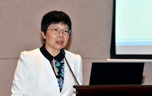 深圳市教育局局长郭雨蓉发言