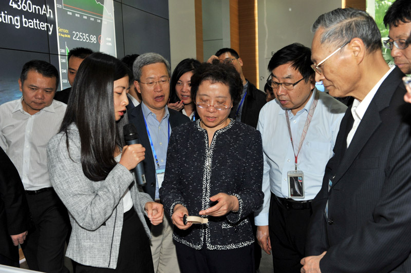 体验智能手表产品