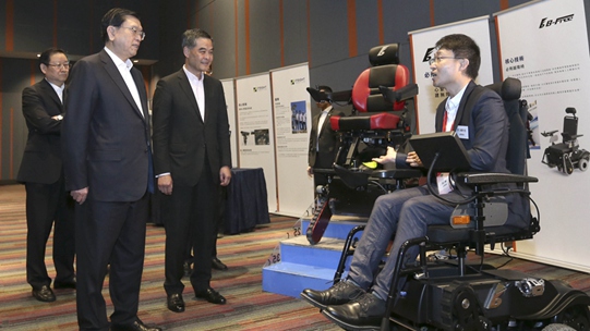 张德江视察香港科学园