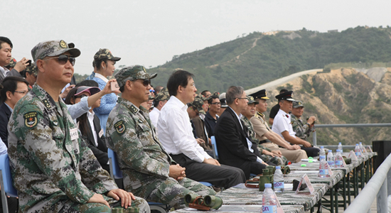 杨建平观摩&ldquo;香江卫士-2016D&rdquo;联合军事演习