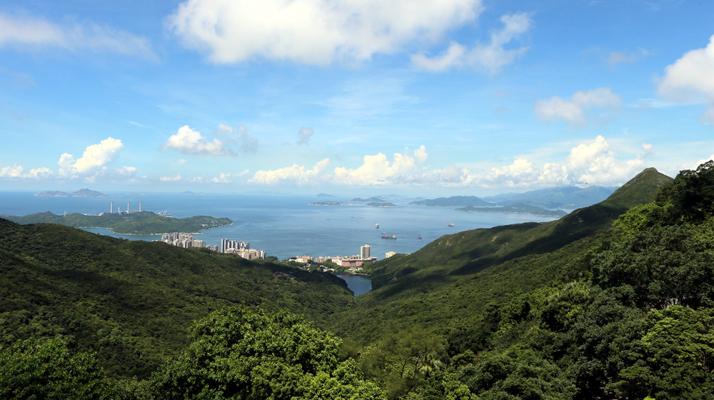 从维多利亚港到太平山顶——香港旅游风采依旧
