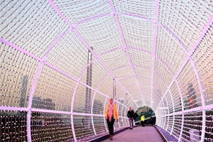 &ldquo;国际灯光艺术展&rdquo;闪亮登场