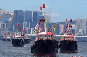 香港漁船巡游維港慶祝回歸22周年