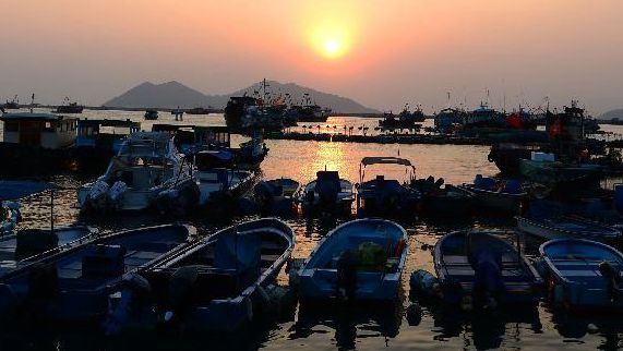 香港长洲岛：看夕阳品海鲜（图）