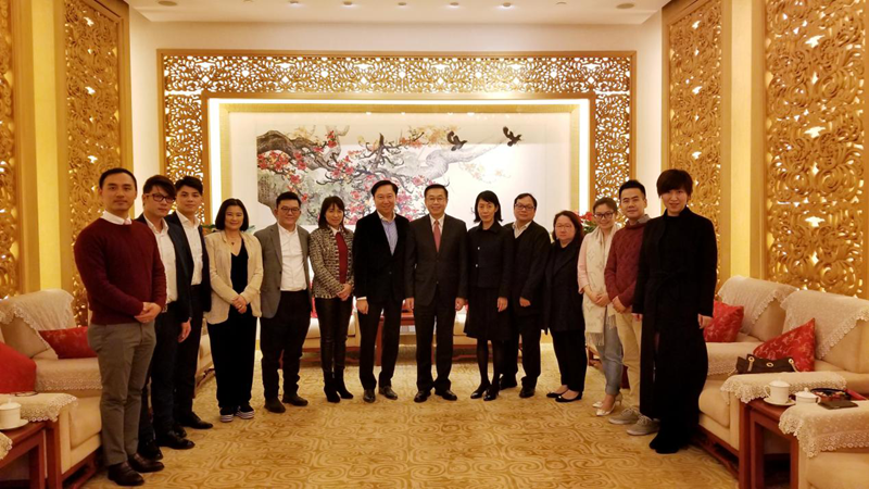 何靖会见九龙东区各界联会会董会成员