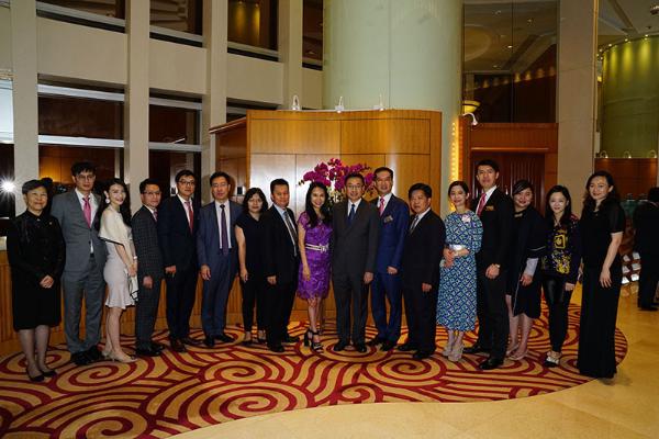 何靖会见仁爱堂、仁济医院、博爱医院新一届董事局主要成员-香港中联办